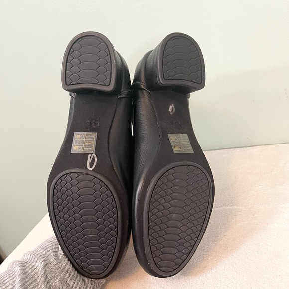 Yosi Samra YS Women's Black Leather Block Heel Penelope Ankle Boots Size 9 NWOT - Picture 5 of 9